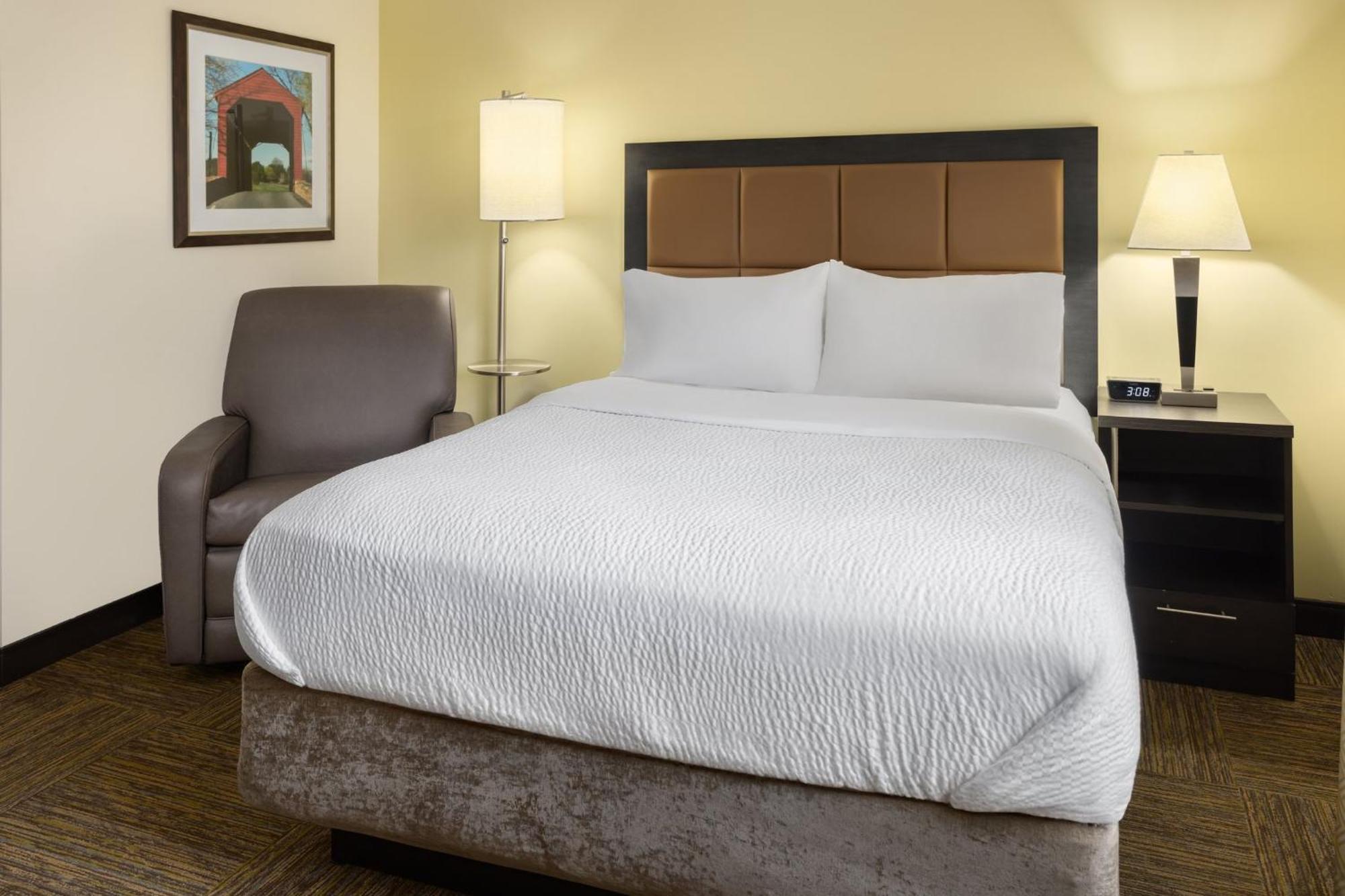 Candlewood Suites Philadelphia - Airport Area By Ihg Chester Dış mekan fotoğraf